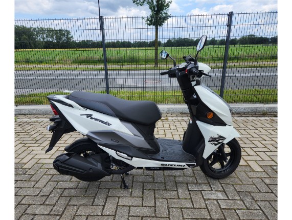 SUZUKI Avenis 125, 0003008