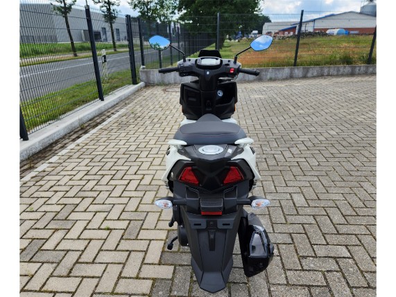 SUZUKI Avenis 125, 0003008