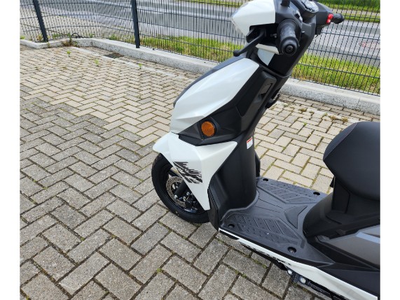 SUZUKI AVENIS 125, MB8EA12LZR8100096
