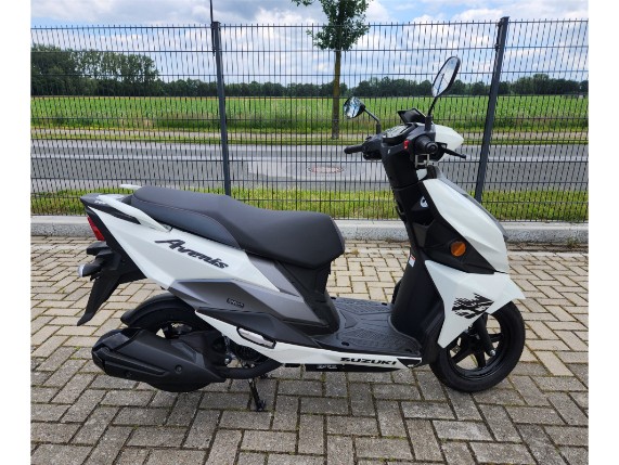 SUZUKI AVENIS 125, MB8EA12LZR8100096