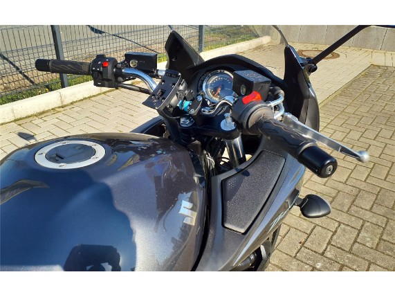 SUZUKI GSF 650 SA, JS1CZ112100102097