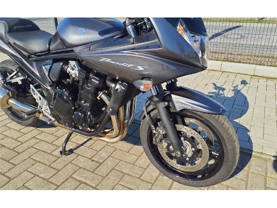 SUZUKI GSF 650 SA, JS1CZ112100102097