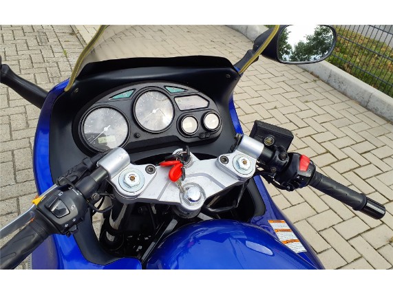 Suzuki GSX 600 F, JS1AJ111200108973