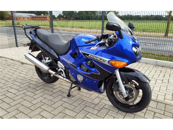 Suzuki GSX 600 F, JS1AJ111200108973