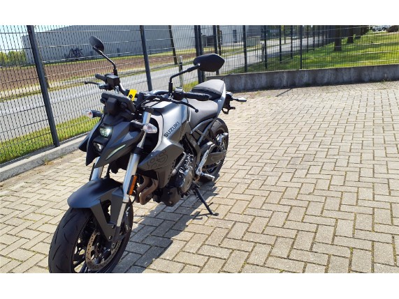 Suzuki GSX-8 S, 0003015