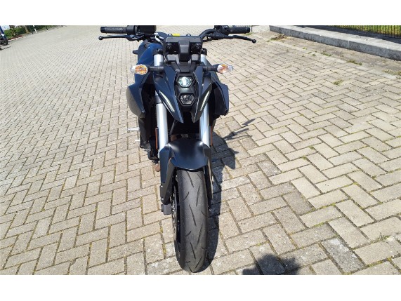 Suzuki GSX-8 S, 0003015