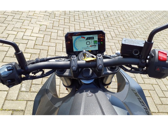 Suzuki GSX-8 S, 0003015