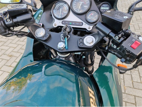 TRIUMPH SPRINT 900 TRIDENT, 0002809