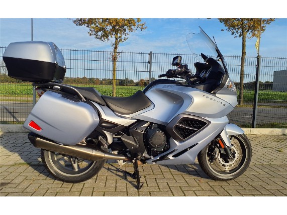 TRIUMPH TROPHY 1215 SE, 0002771