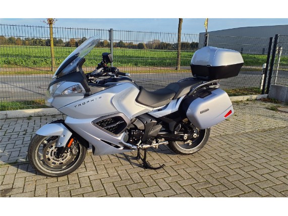 TRIUMPH TROPHY 1215 SE, 0002771