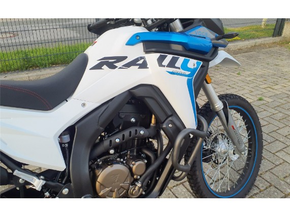 VOGE 300 Rally E5, 0003045