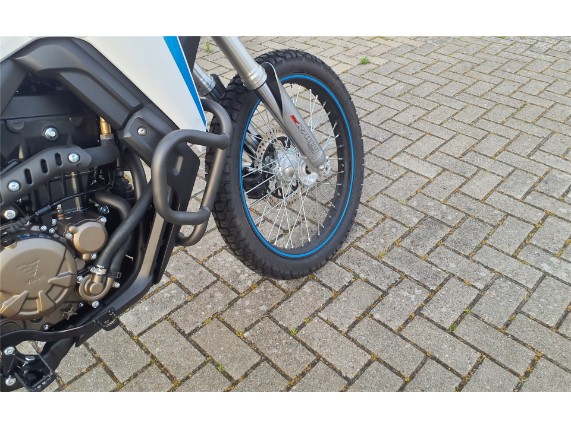 VOGE 300 Rally E5, 0003045