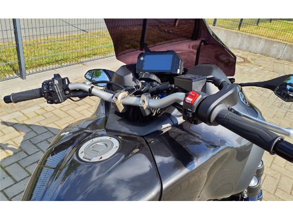 YAMAHA MXT 850 NIKEN, 0001566