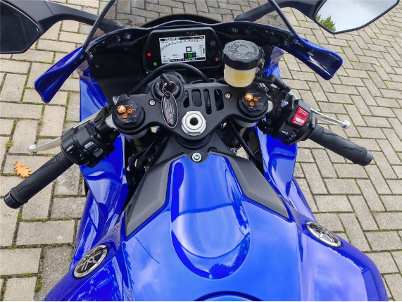 Yamaha YZF-R1, 0002760