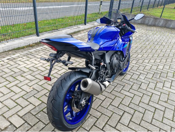 Yamaha YZF-R1, 0002760