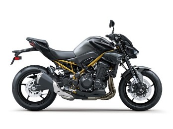 Z900