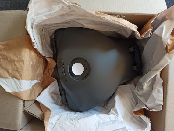 B5U-24110-00-P1- Kraftstofftank Tracer 9 