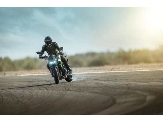 KAWASAKI Z900, 0037245
