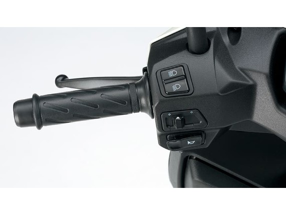 Suzuki Avenis 125, MB8EA12LZR8100561