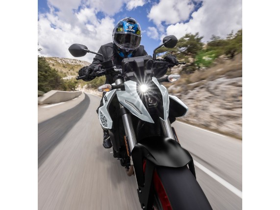 SUZUKI GSX-8S, 0037097