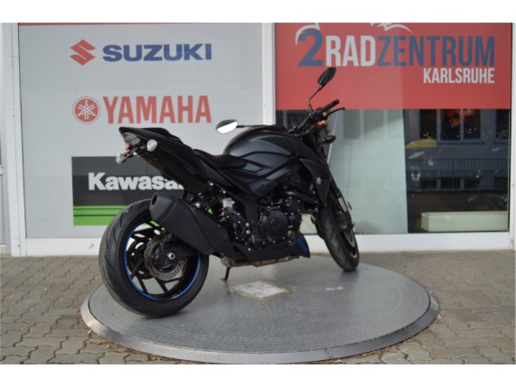 SUZUKI GSX-S 750, JS1C533NZK7102098