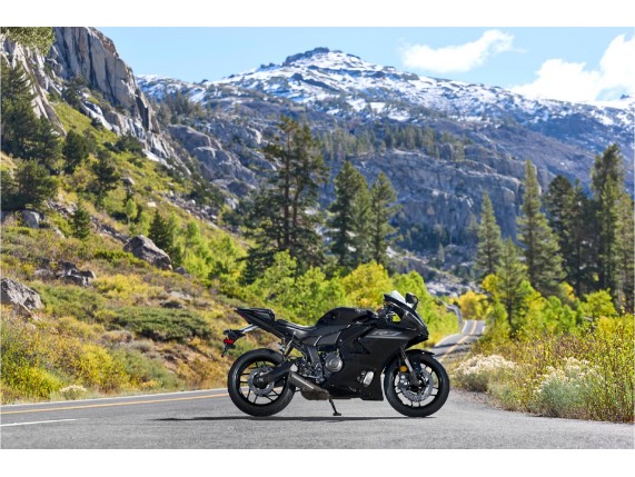 Yamaha R7, 0038034