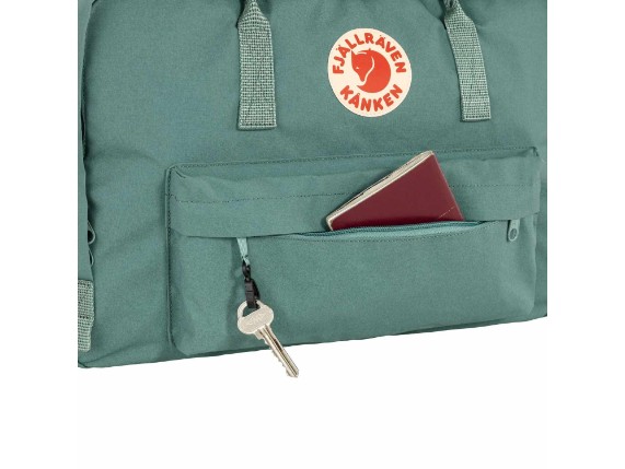 fjaell-raeve-kanken_weekender_frostgreen-23802-664_5
