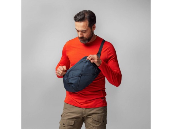 Fjaell-Raeven-abisko_trek_65_navy_11