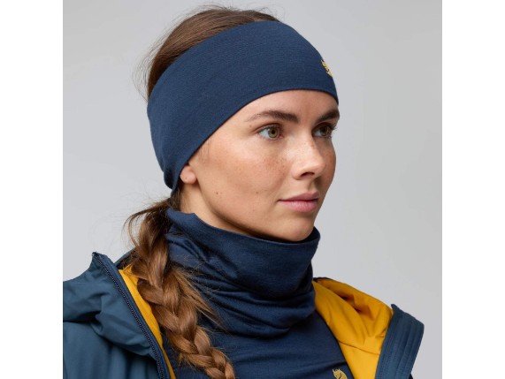Fjaell-Raeven-bergtagen_merino_headband-mountainblue_4