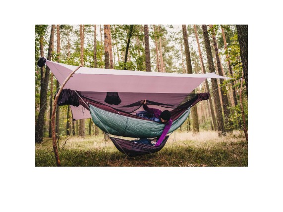 Lesovik-HUBA-Burgundy-Ron_2