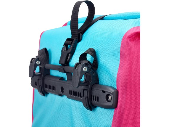 Ortlieb-Backroller-Cyber-cyberblue-cyberpink_8