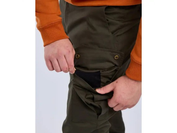 Pinewood-Finnveden-Outdoor-Trousers-Men-mossgreen_3