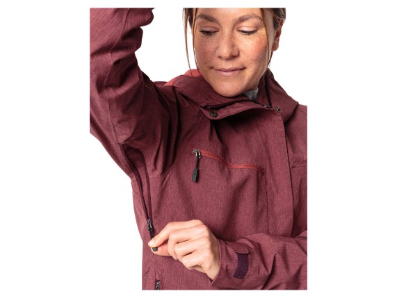 Vaude_yaras_warm_rain_jacket_women-cassis-uni_4