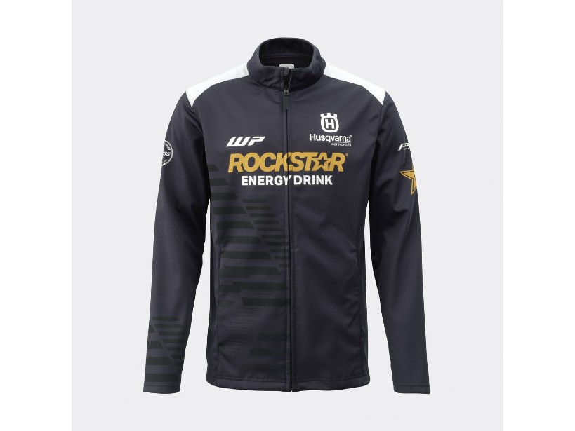 pho_hs_pers_vs_3rs24003860x_replica_team_softshell_jacket_front__sall__awsg__v1
