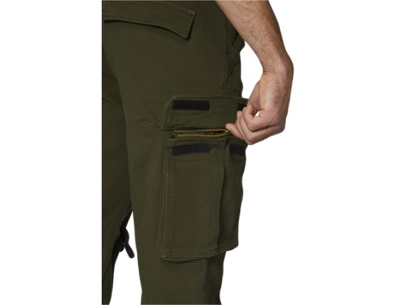 1102 Cargo Olive_Back_Side_Tasche