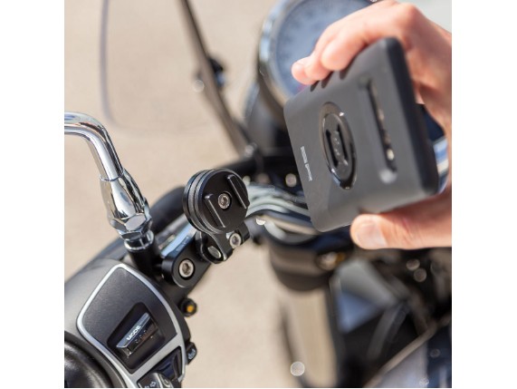688035_001_Clutch_Mount_Pro_4