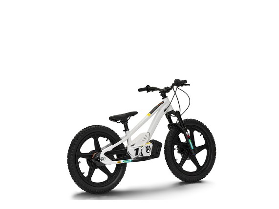 PHO_BIKE_PERS_REHI_HQV-EE-1-20-MY23-rear-right_#SALL_#AEPI_#V1