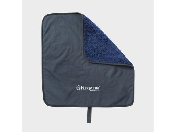 pho_hs_pers_rs_139042_3hs240039700_paddock_changing_mat__sall__awsg__v1