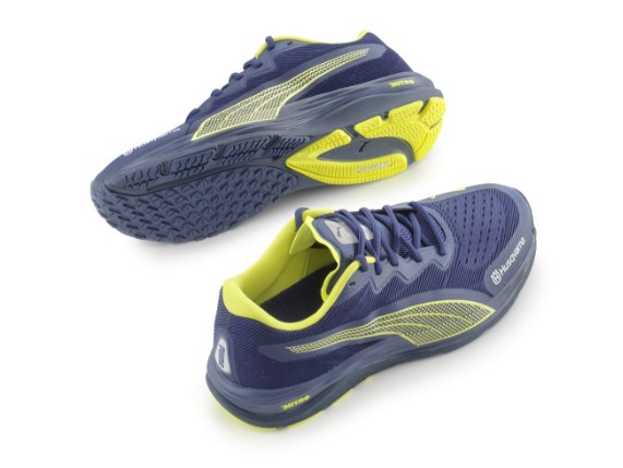 pho_hs_pers_rs_3hs23005210x_team_shoes_back__sall__awsg__v1