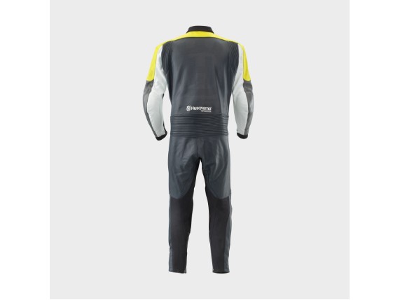 pho_hs_pers_rs_93984_3hs22001380x_horizon_suit_back__sall__awsg__v1