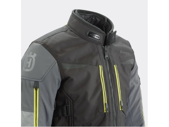 pho_hs_pers_vs_94015_3hs22004240x_scalar_wp_jacket_detail_verschluesse__sall__awsg__v1