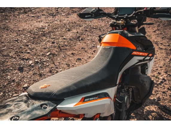 pho_pp_mon_63507941000_seat_detail__sall__awsg__v1