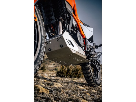 pho_pp_nmon_my25_ktm_390_enduro_r_r_static__cat_b_ktm_125___390_enduro_r__sall__awsg__v1