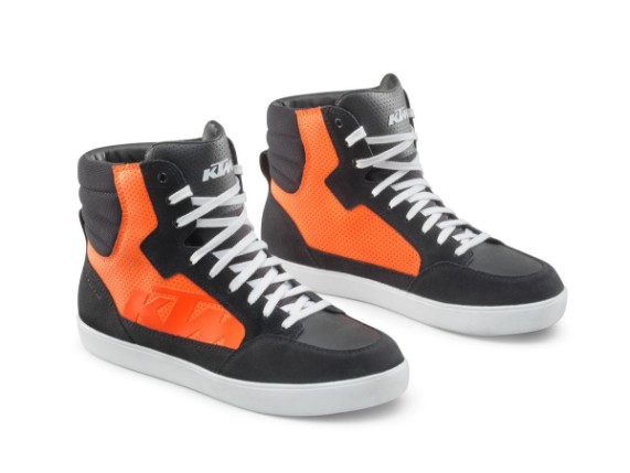 pho_pw_pers_vs_483030_3pw23000090x_j_6_air_shoes_street_equipment__sall__awsg__v1