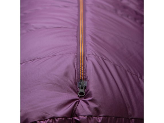 ME-006764_Classic_Eco_300_Wmns_Regular_ME-01730_Raisin_Detail-5309_76c59466-22cf-4886-9cfe-52bc27716ef5