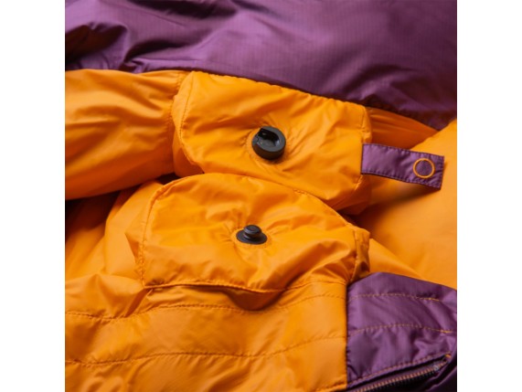ME-006764_Classic_Eco_300_Wmns_Regular_ME-01730_Raisin_Detail-5326_6c4c07c3-b68d-4c64-b880-51fee0e51562