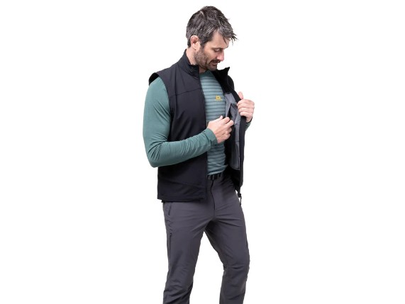ME-007766_Frontier_Mens_Vest_Me-01004_Black-04636-Medium