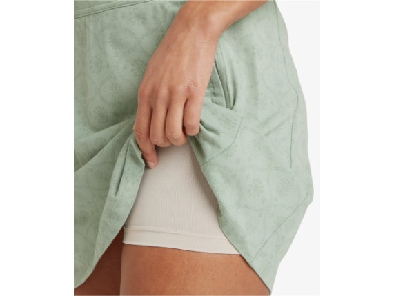 sherpa-adventure-gear-womens-neha-skort-SW24021-888-green-model-06