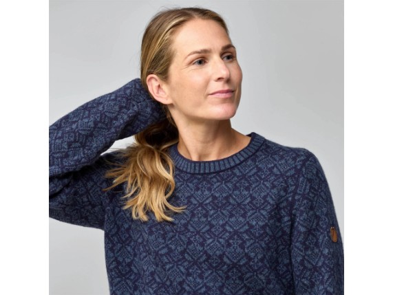 snow_round_neck_sweater_w_14600253-555_f_model_2515