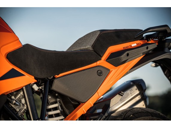 pho_pp_mon_483699_61908940044_side_fairing_set__sall__awsg__v1